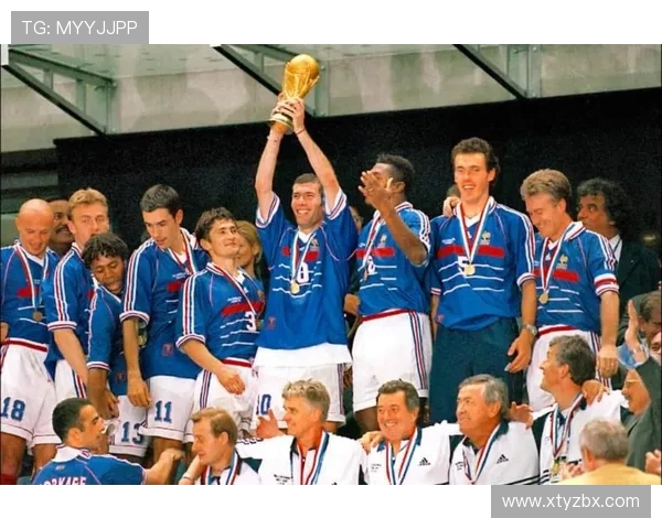 1998年世界杯法国队冠军阵容全解析与传奇球星风采回顾。 1998年世界杯法国队冠军阵容全解析与传奇球星风采回顾。